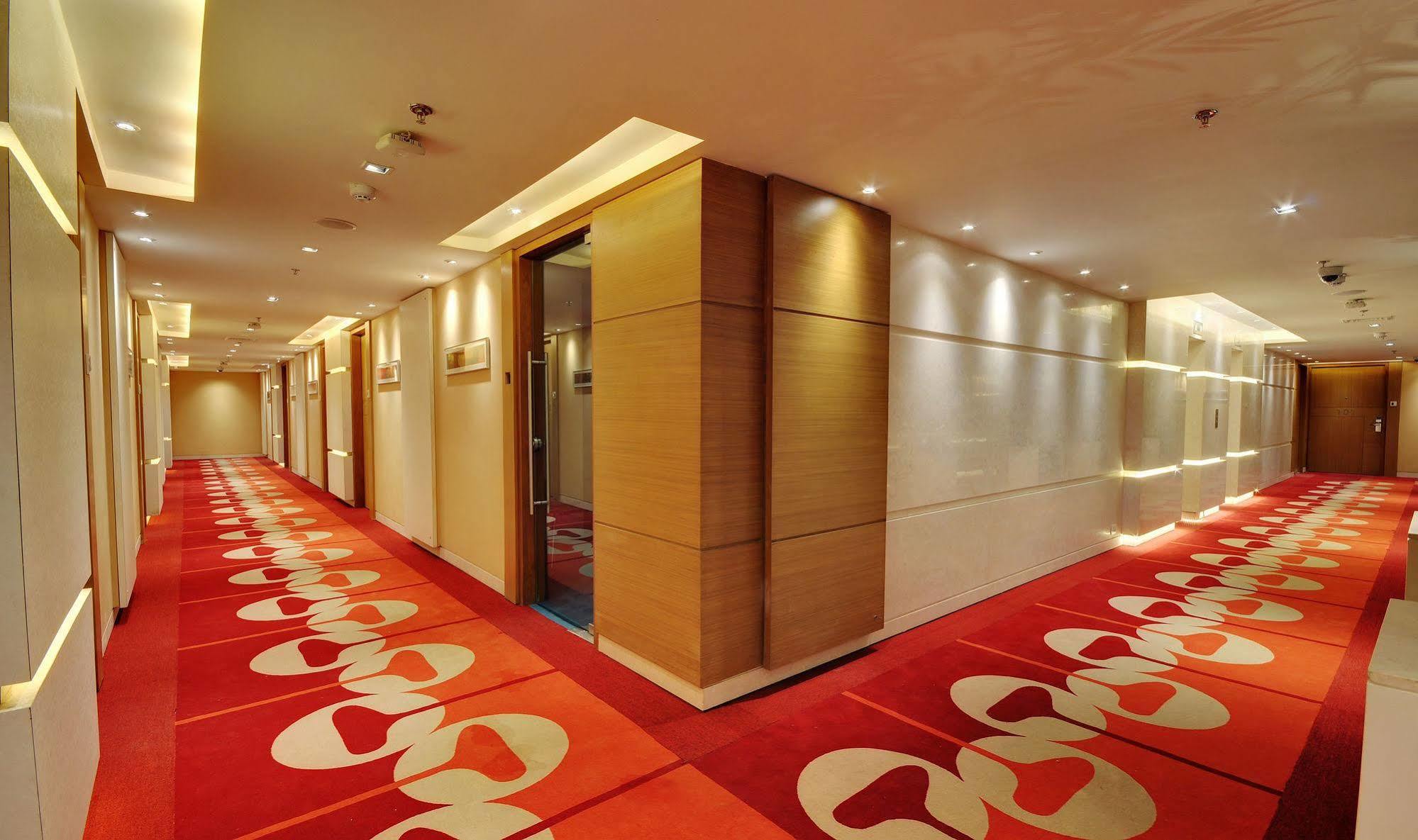 Hotel Platinum Rádžkót Exteriér fotografie