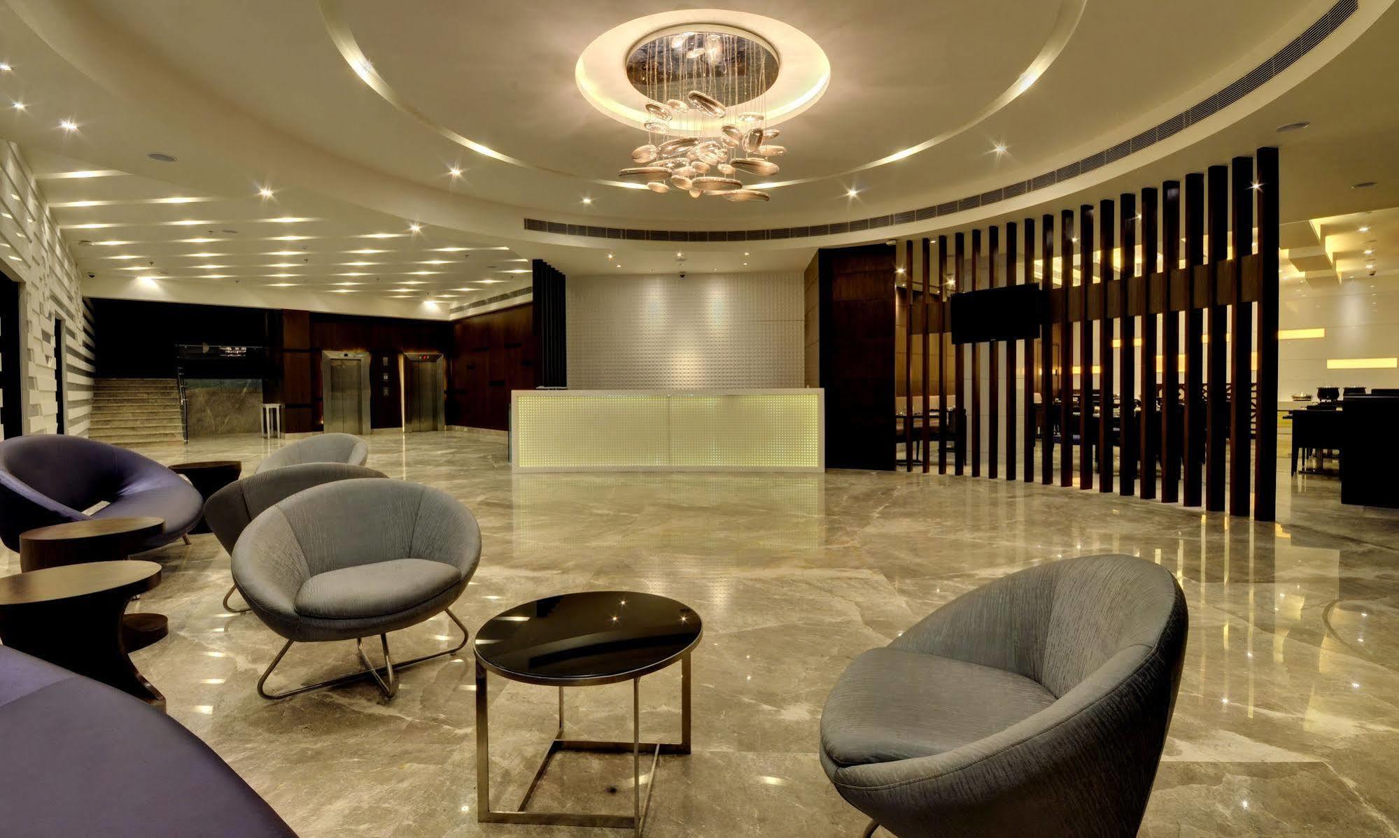 Hotel Platinum Rádžkót Exteriér fotografie